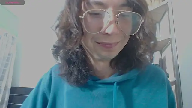 najimi uwu  online show from February 19, 2026, 1:12 am