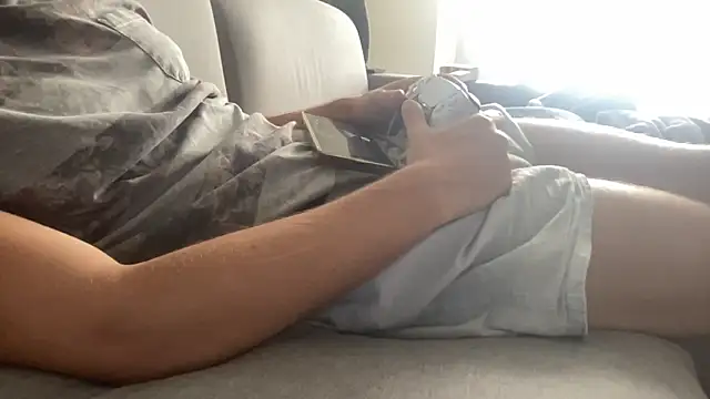 raoulbtnbois online show from May 25, 2026, 11:49 am
