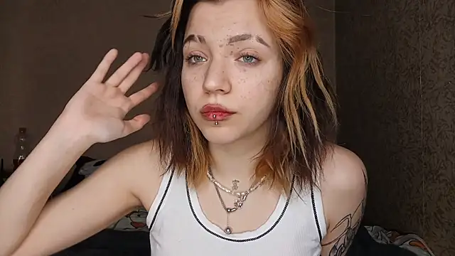 Snapshot of ShayneMilush chatting on March 9, 2026, 12:42 pm ShayneMilush online show from March 9, 2026, 12:42 pm