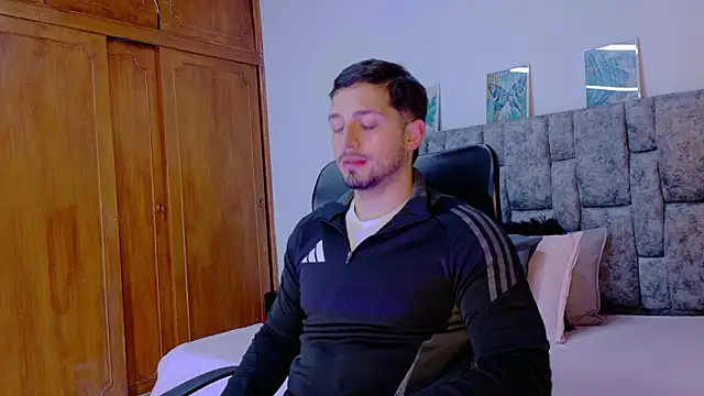 Snapshot of NICK_MOSS_ chatting on February 21, 2026, 11:11 am NICK MOSS online show from February 21, 2026, 11:11 am