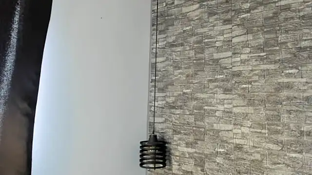 ASHLEY COLLINS1 online show from April 17, 2026, 1:58 pm