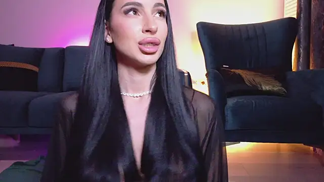 Sienna-Star online show from April 5, 2026, 8:17 pm