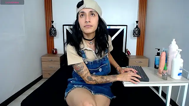 Snapshot of FRANCESCA_LOVE_ chatting on March 12, 2026, 7:31 pm FRANCESCA LOVE online show from March 12, 2026, 7:31 pm