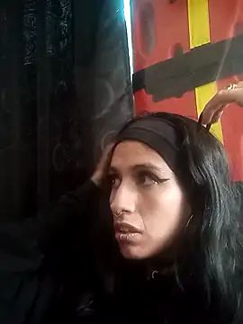 Snapshot of FRANCESCA_LOVE_ chatting on April 5, 2026, 7:44 pm FRANCESCA LOVE online show from April 5, 2026, 7:44 pm