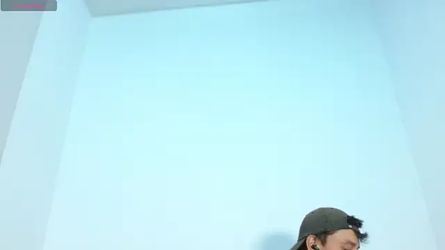 Snapshot of SkinnyDevil12 chatting on February 14, 2026, 3:03 am SkinnyDevil12 online show from February 14, 2026, 3:03 am