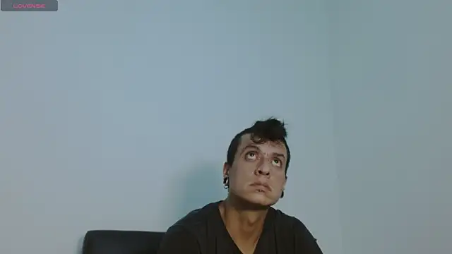 Snapshot of SkinnyDevil12 chatting on February 15, 2026, 3:25 am SkinnyDevil12 online show from February 15, 2026, 3:25 am