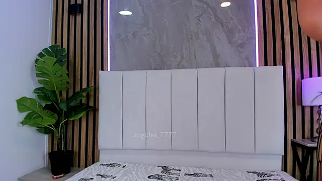 Angelss 7777 online show from February 8, 2026, 6:22 pm