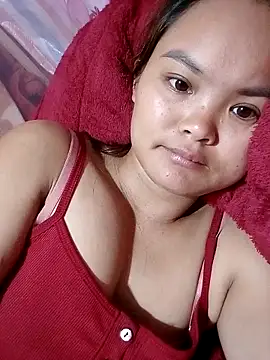 Luminana online show from April 21, 2026, 11:40 pm