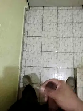 Snapshot of ivanverga14cm chatting on February 19, 2026, 5:14 am ivanverga14cm online show from February 19, 2026, 5:14 am