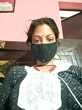 BIG QWEEN NO1 online show from April 15, 2026, 11:27 pm