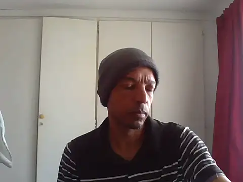 lavelle26 online show from April 12, 2026, 1:16 pm