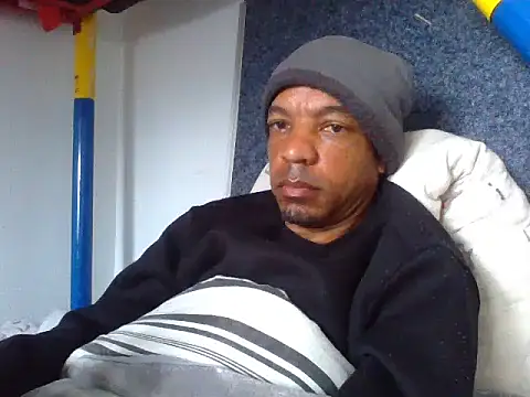 lavelle26 online show from April 21, 2026, 7:36 am