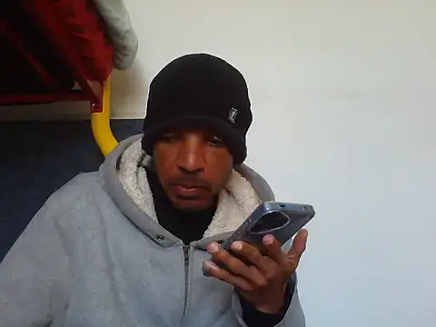 lavelle26 online show from May 7, 2026, 12:54 pm