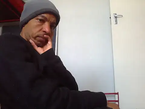 lavelle26 online show from May 16, 2026, 10:47 am