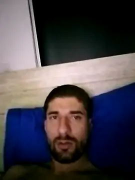 Snapshot of Camilo696903 chatting on May 18, 2026, 9:48 am Camilo696903 online show from May 18, 2026, 9:48 am