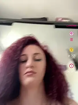 Roxyfoxyyy online show from June 4, 2026, 6:19 am