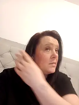 louisa36 online show from March 15, 2026, 9:32 pm