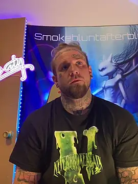 Snapshot of Smokebluntafterblunt chatting on February 19, 2026, 12:28 am Smokebluntafterblunt online show from February 19, 2026, 12:28 am