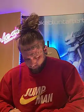 Smokebluntafterblunt online show from March 27, 2026, 4:40 am