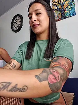 Paola andrade online show from February 23, 2026, 3:31 pm