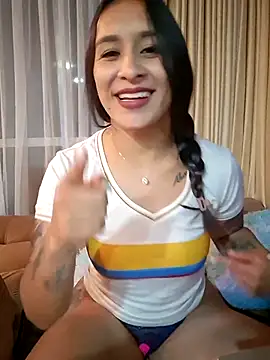 Snapshot of Paola_andrade chatting on May 23, 2026, 1:55 am Paola andrade online show from May 23, 2026, 1:55 am