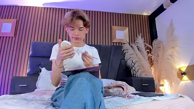 AngelDoll 1 online show from February 15, 2026, 5:04 am