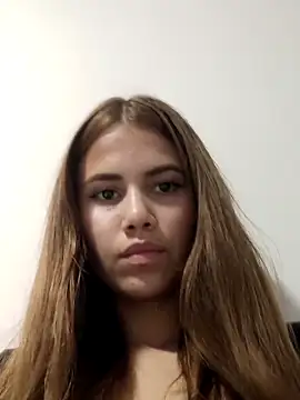 Snapshot of Maf_Girl chatting on February 16, 2026, 12:51 am Maf Girl online show from February 16, 2026, 12:51 am