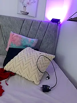 Wild lilhyy online show from July 10, 2026, 3:44 am
