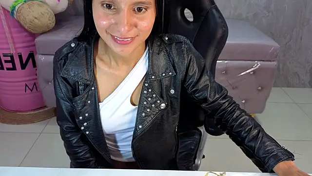 Cataleya23 a online show from May 3, 2026, 7:58 am