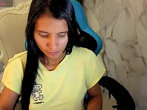 Cataleya23 a online show from June 10, 2026, 7:57 pm