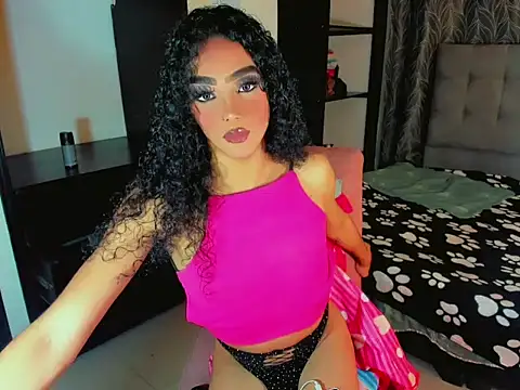 susej bigblackcock online show from February 12, 2026, 5:24 am