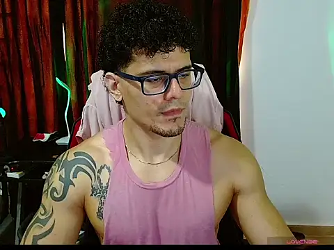 Logan0626 online show from May 11, 2026, 1:06 pm
