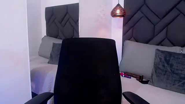 Snapshot of Cataleya_marinn chatting on April 4, 2026, 10:18 pm Cataleya marinn online show from April 4, 2026, 10:18 pm