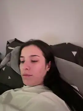 BellaDreamss online show from May 6, 2026, 9:14 am