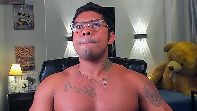 LEOHRDZ online show from February 16, 2026, 10:28 pm