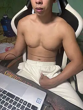 Snapshot of Graymenn chatting on February 24, 2026, 10:08 pm Graymenn online show from February 24, 2026, 10:08 pm