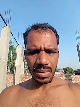 Snapshot of Daddyishere_19 chatting on April 19, 2026, 1:38 am Daddyishere 19 online show from April 19, 2026, 1:38 am