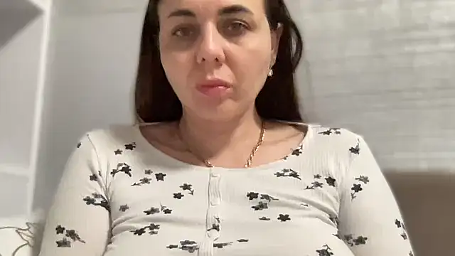 Darsy Rox online show from May 14, 2026, 5:42 pm