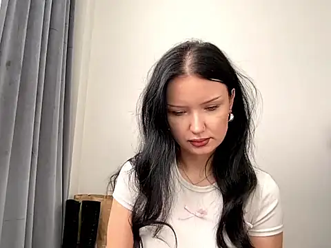 JoanGold online show from April 3, 2026, 6:00 am