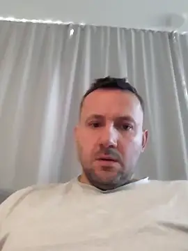 defaktor online show from April 5, 2026, 8:55 am