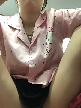 cuty lusy online show from April 7, 2026, 2:12 am