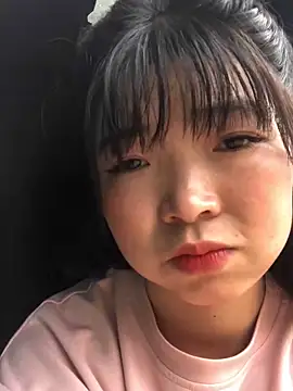 Snapshot of cuty_lusy chatting on April 20, 2026, 4:04 am cuty lusy online show from April 20, 2026, 4:04 am
