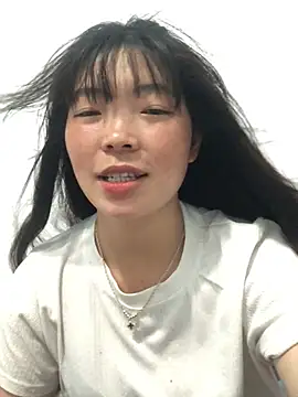 Snapshot of cuty_lusy chatting on May 16, 2026, 8:00 am cuty lusy online show from May 16, 2026, 8:00 am