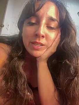 Latinaelisa online show from March 26, 2026, 2:28 am