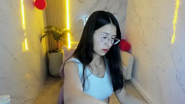 Snapshot of dani_tf chatting on February 23, 2026, 12:57 pm dani tf online show from February 23, 2026, 12:57 pm