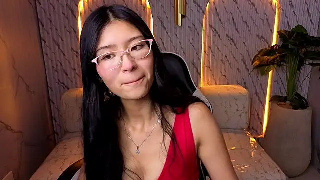 dani tf online show from March 18, 2026, 12:52 pm