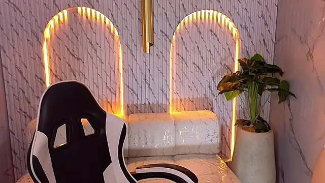 dani tf online show from March 20, 2026, 12:43 pm