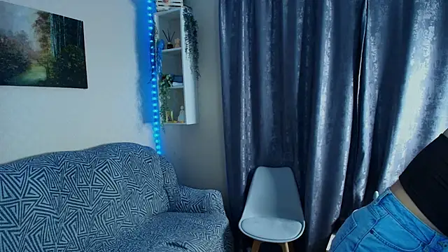 Erinn Sky online show from March 23, 2026, 6:23 pm