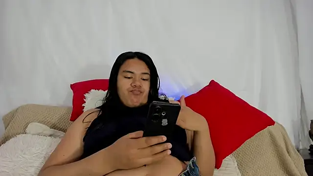 lumi bellx online show from February 19, 2026, 2:40 am