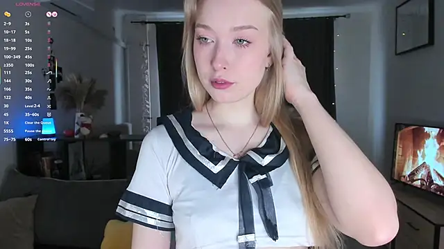 Snapshot of AmyLouWood chatting on February 23, 2026, 7:39 am AmyLouWood online show from February 23, 2026, 7:39 am